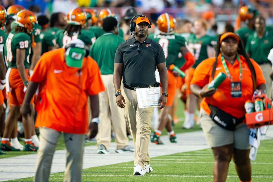 Florida A&M Rattlers head coach Willie Simmons watches his players get in formation after a timeout during a game against West Florida on Saturday, Sept. 16, 2023.