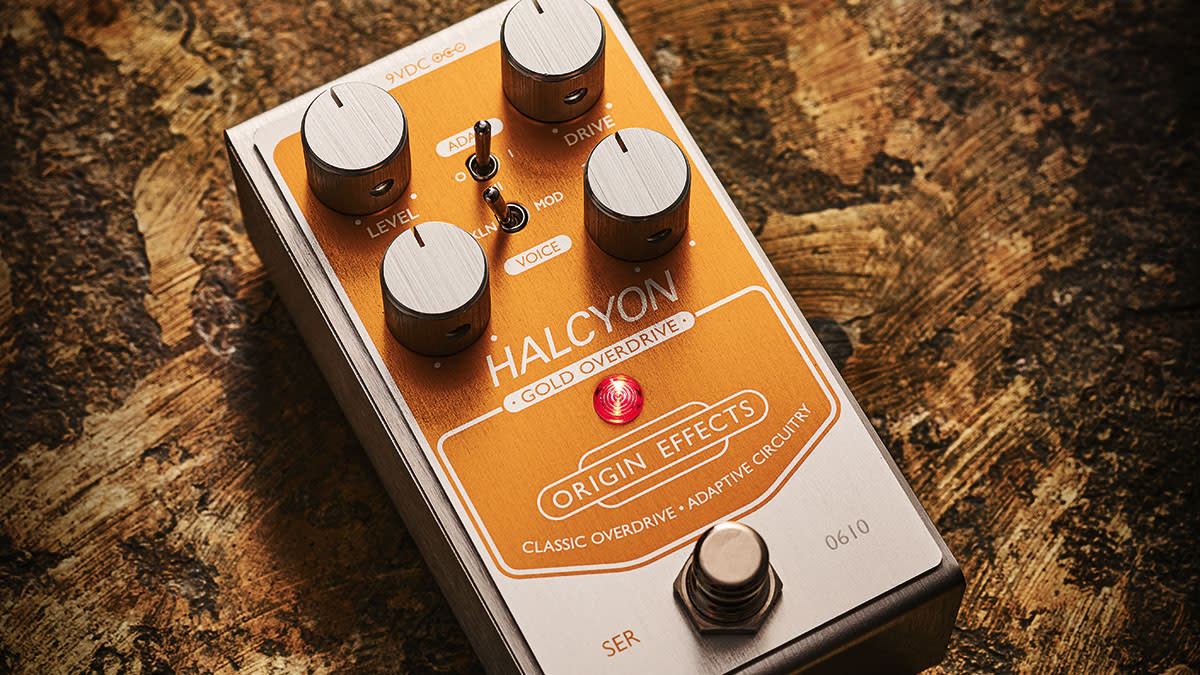  Origin Effects Halcyon Gold Overdrive. 