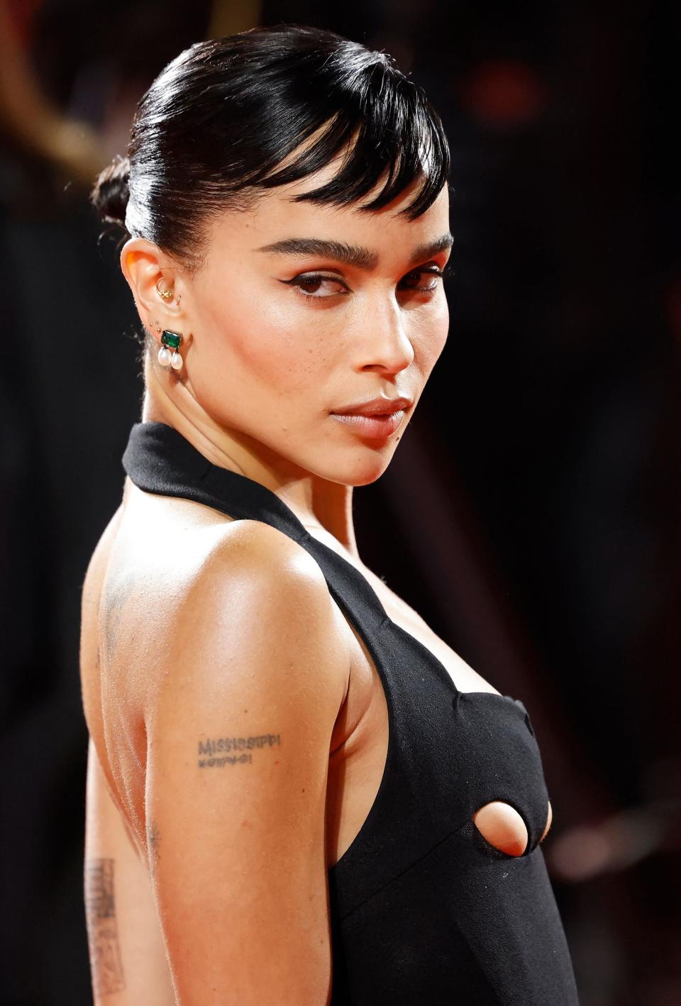 Zoë Kravitz Debuts Micro Swoop Bangs At The Batman Premiere