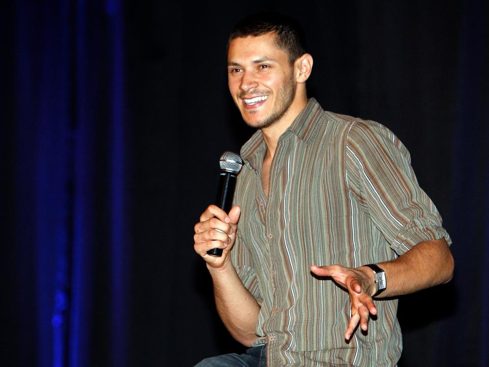 Alex Meraz