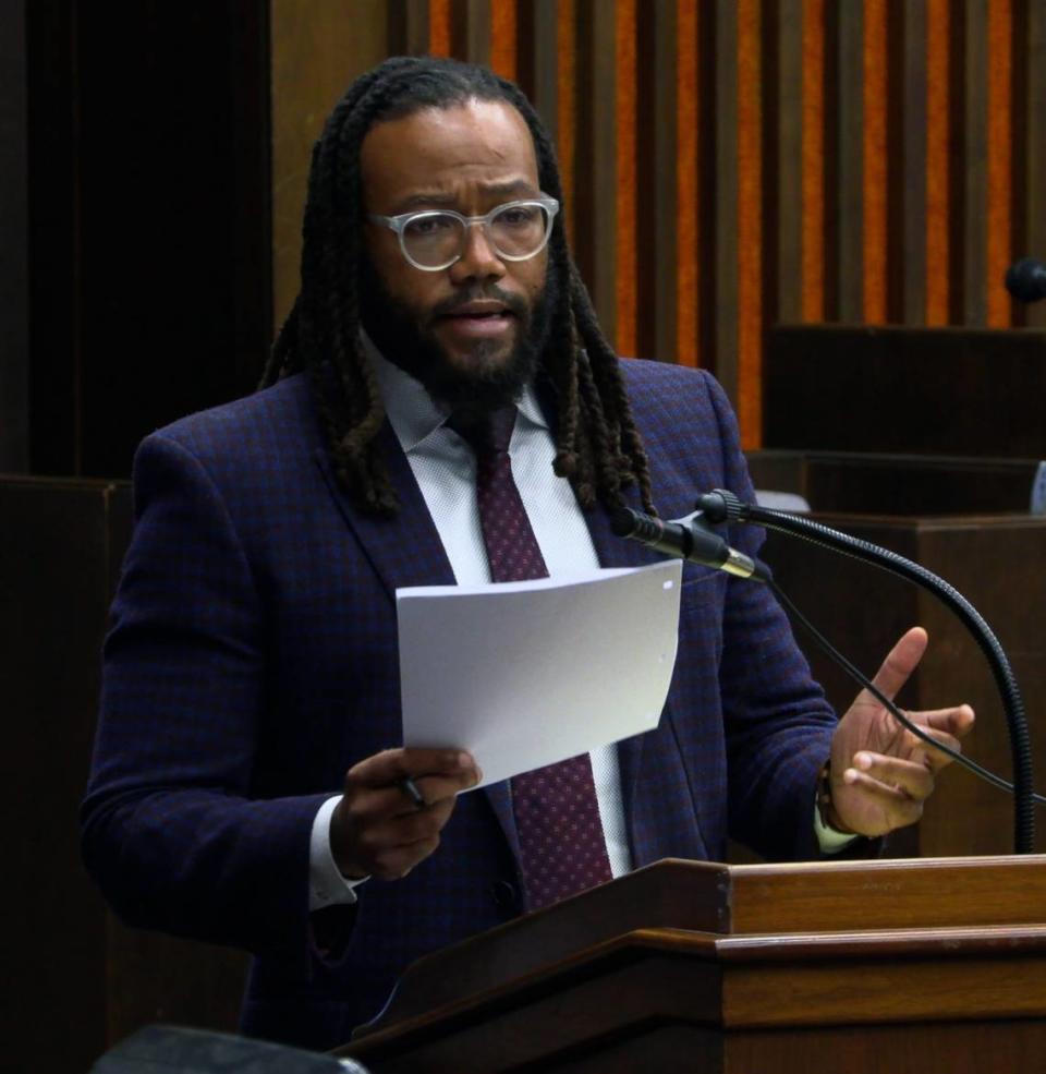 Defense attorney William Kendrick, who is representing Homer Upshaw, questions a potential juror during jury selection Tuesday morning. 10/31/2023