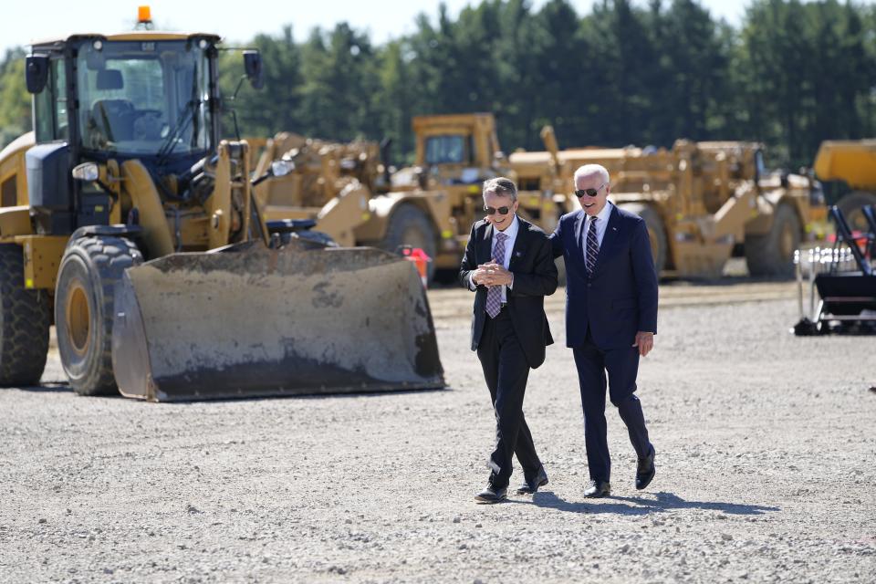 Intel CEO Pat Gelsinger President walks with President Joe Biden upon the president's arrival at Intel's $20 billion microchip manufacturing project. Intel has promised two factories in Licking County that will employ 3,000 workers. Adam Cairns/Columbus Dispatch