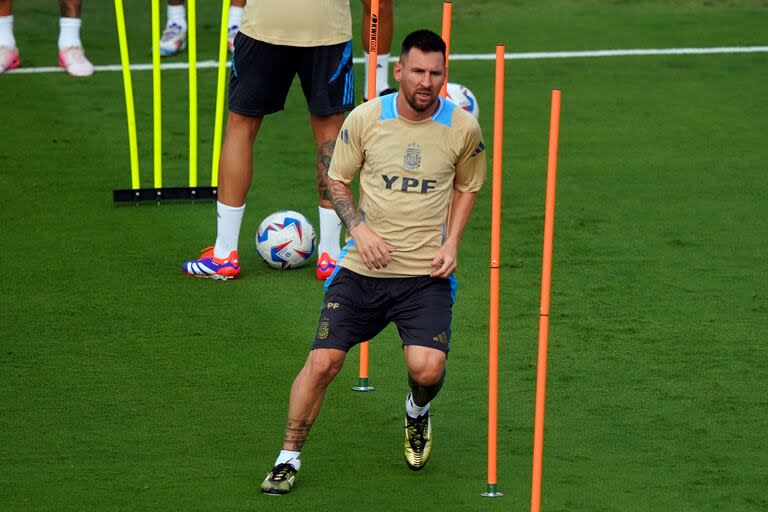 Lionel Messi lidera el entrenamiento en el campus de Atlanta de cara al debut en la Copa América