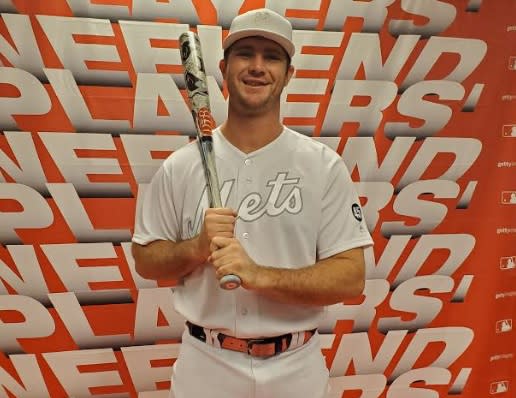 Pete Alonso poses before participating in players' weekend.