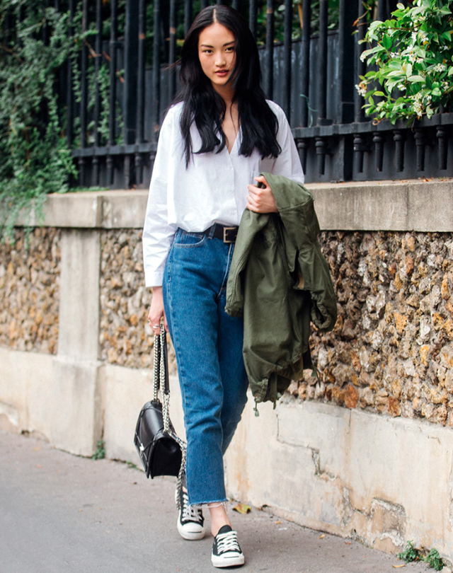 8 Mom Jeans Outfits That You Can Re-Create (Without Going Shopping!)