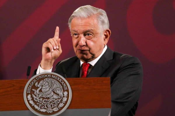 AMLO puede ser juzgado por algunos delitos, pero siempre y cuando el Senado apruebe dicho proceso.