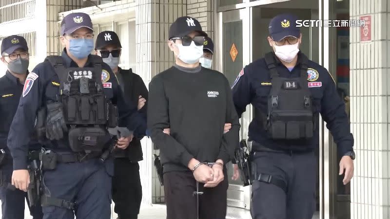 王文宗涉嫌主使「88槍擊案」被檢警拘提。
