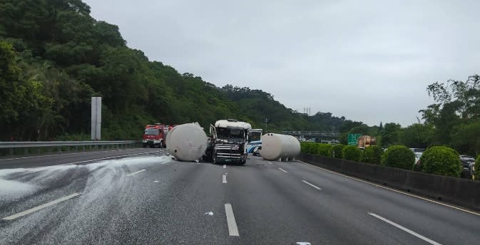 國道三號北上44.5公里處發生一起車禍意外。（圖／東森新聞）