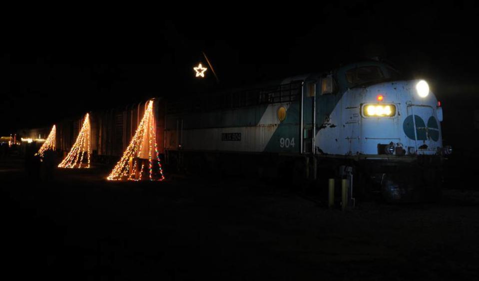 The Florida Railroad Museum’s North Pole Express offers family friendly holiday magic throughout December.