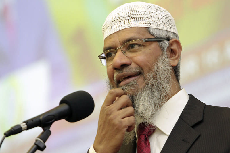 Lawyers and experts are of the opinion that Malaysia has an obligation to cooperate with India on the extradition of Dr Zakir Naik. — Picture by Yusof Mat Isa