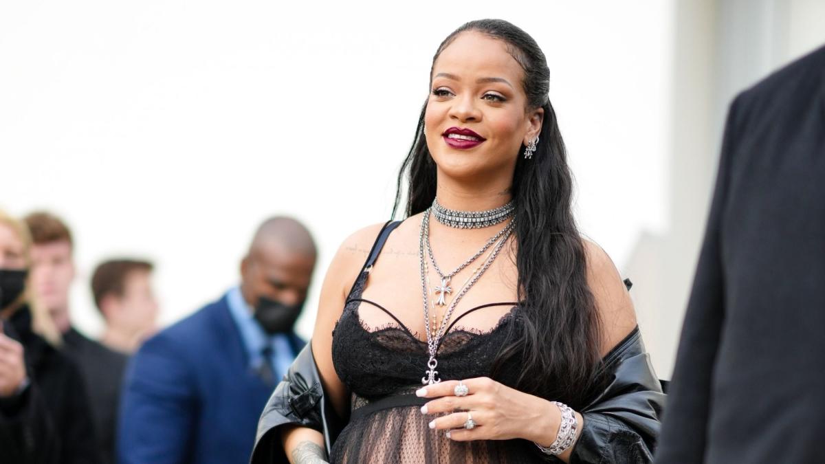 Blackpink's Jisoo to Rihanna: Celebrities spotted at Paris Fashion Week 2022