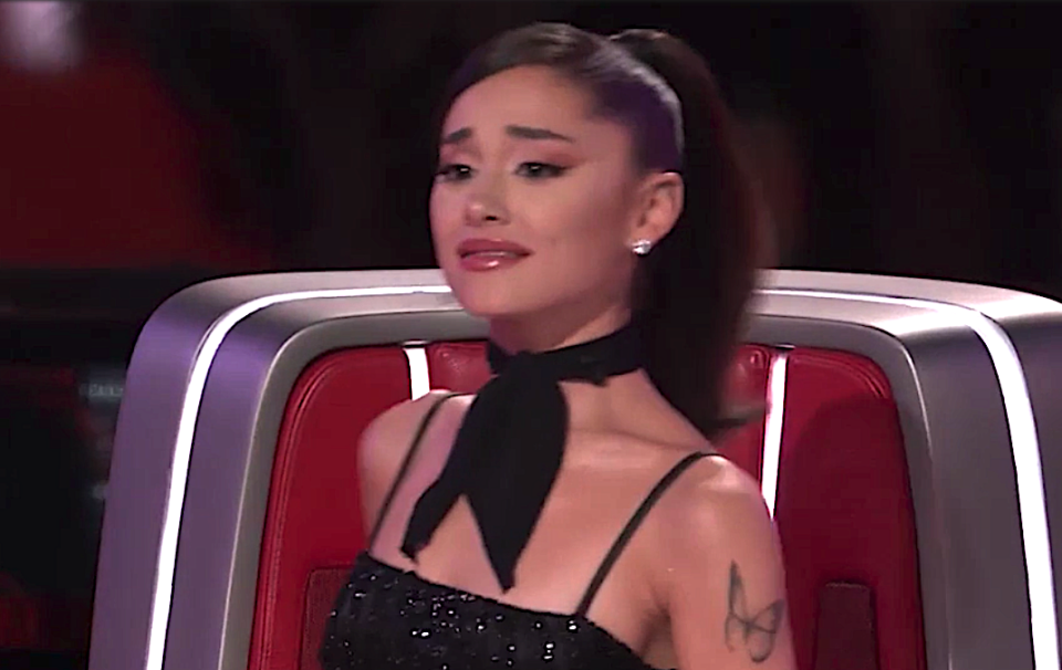 Ariana Grande reacts to Holly Forbes&#39;s powerful performance on &#39;The Voice.&#39; (Photo: NBC)