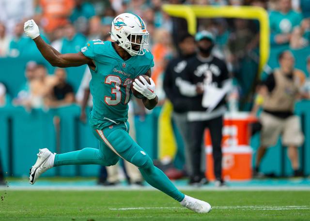 Projecting the Miami Dolphins' starting lineups after latest moves