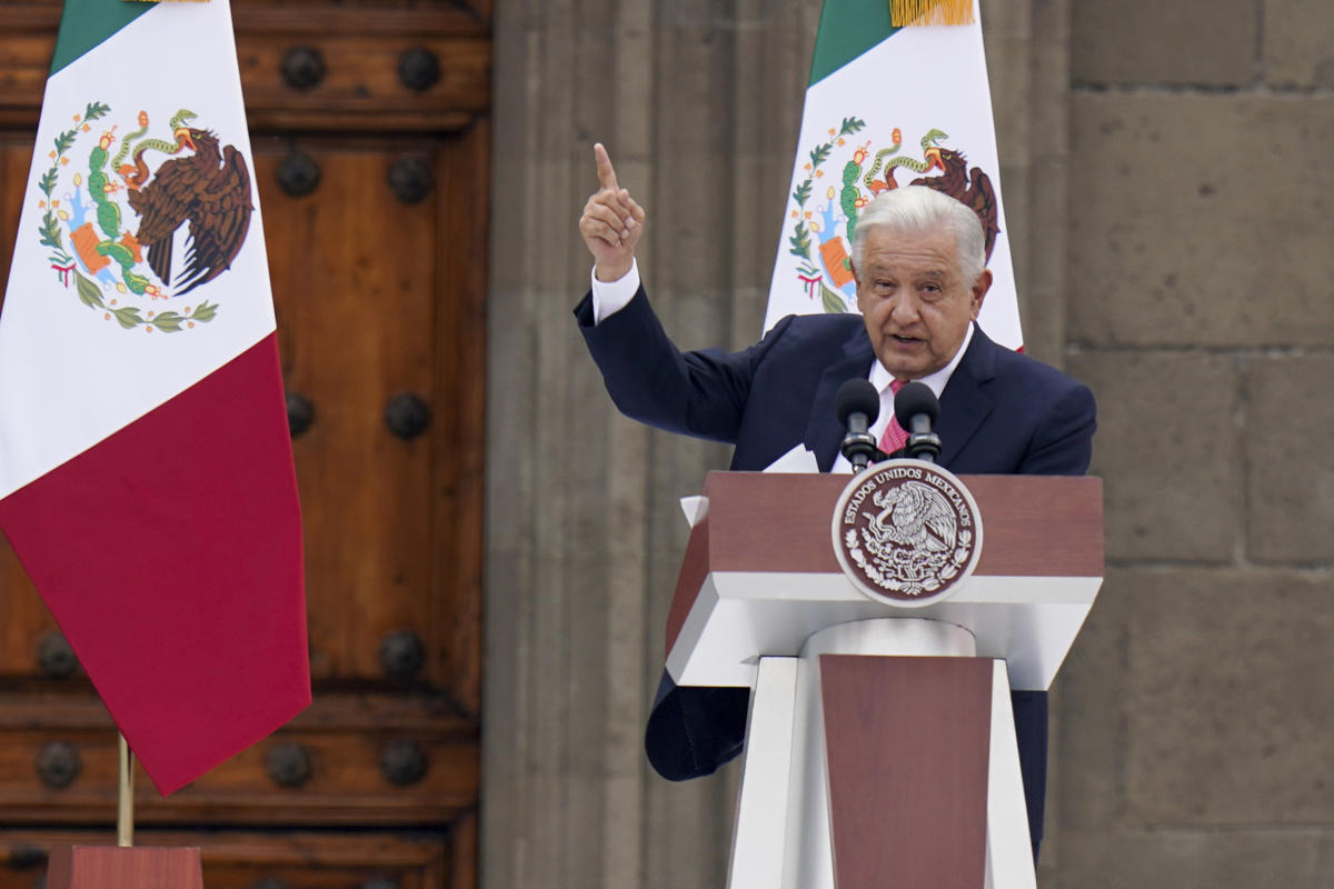 Mexico's president calls on Sinaloa cartel to act “responsibly” as violence escalates in the north