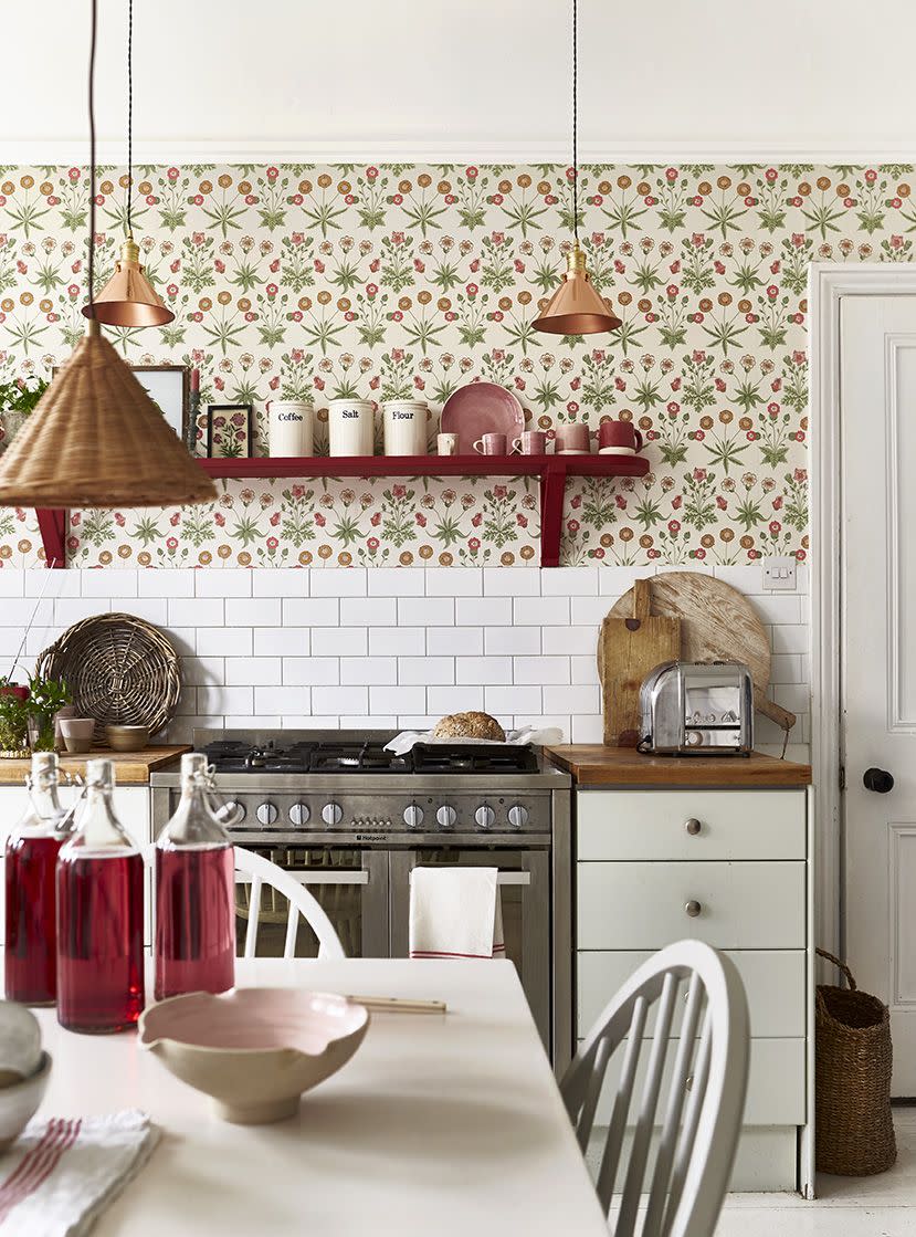 Country kitchens ideas: Florals