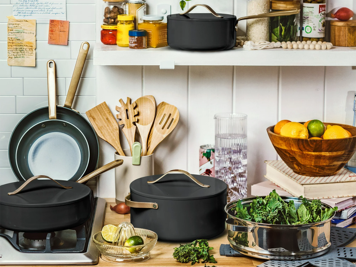 This #1 Bestseller kitchen cookware set on  is nonstick and nontoxic!