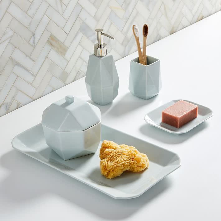 4) Faceted Porcelain Bath Accessories