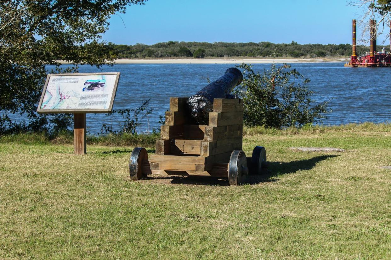 What's left of the land once occupied by Fort San Carlos are traces of earthworks and the former parade grounds along Estrada Street, the boundary of the now Fernandina Plaza Historic State Park.