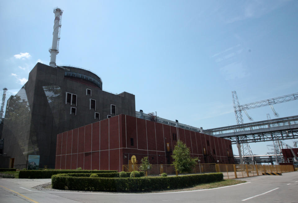 Das Kernkraftwerk Saporischschja steht immer wieder unter Beschuss (Bild: Olexander Prokopenko/AP/dpa)