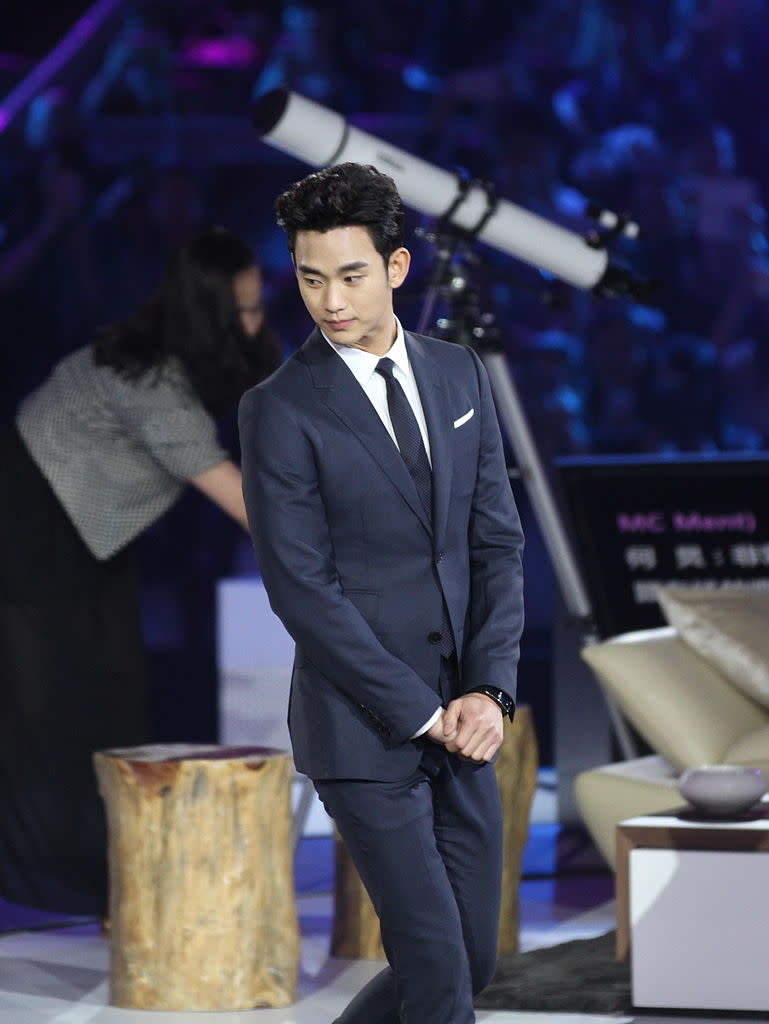 BEIJING,CHINA - APRIL 20:South Korean actor Kim Soo Hyun attends commercial activity on Sunday April 20,2014 in Beijing,China.(Photo by TPG/Getty Images)