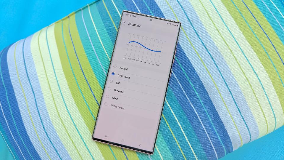 Playing with the Samsung Galaxy Buds 2 Pro's EQ and presets