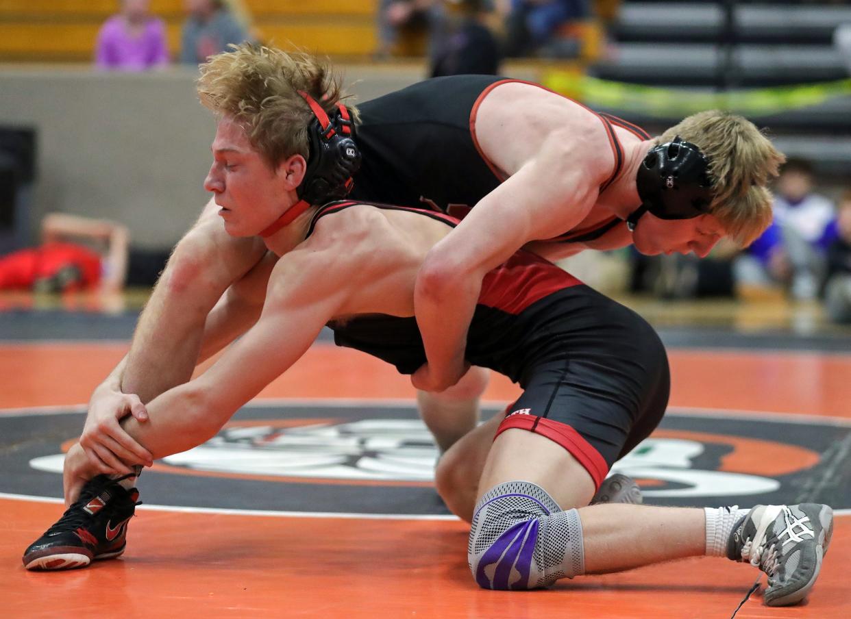 Wadsworth's Jaxon Joy, right, took out another nationally ranked wrestler last weekend at the Powerade.