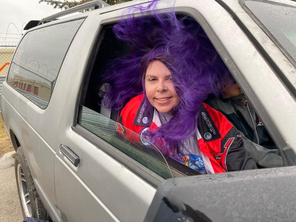 Some dB drag racing events in Alberta feature a hair-floating category. Volunteer Stacey McClelland attends many dB drag racing events in Alberta as a judge, scoring competitors by the height and duration they can keep her hair in the air.   