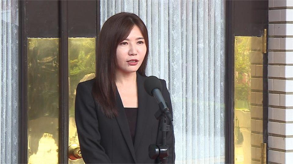 羅智強批綠委改「書面質詢」偷懶　　黃捷回嗆：不是每人都要剪抖音