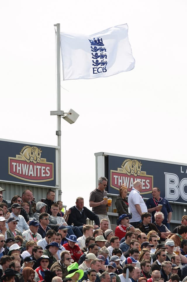 Cricket – Second npower Test Match – Day Two – England v New Zealand – Old Trafford Cricket Ground