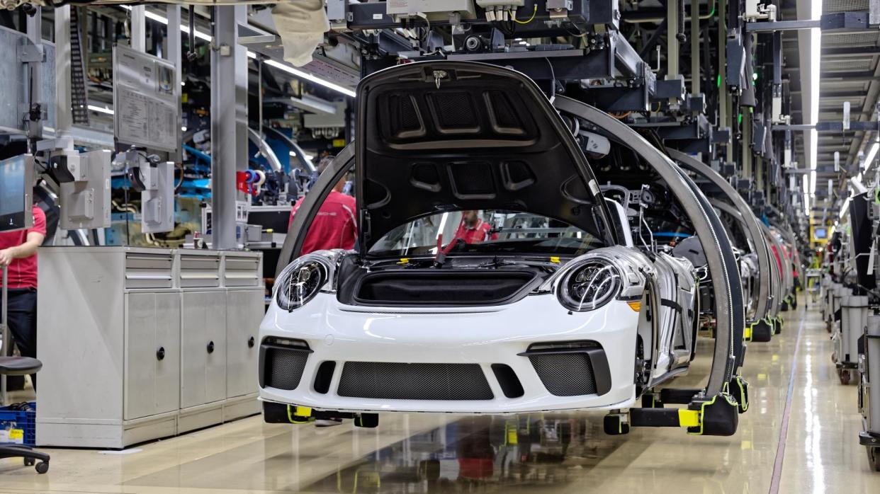 Porsche 911 production line