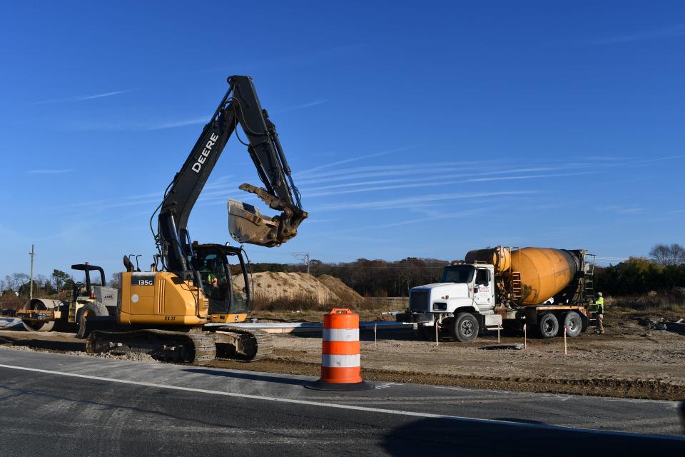 Roadwork in the Mulberry Knoll area of Route 24 in Lewes Dec. 8, 2023.