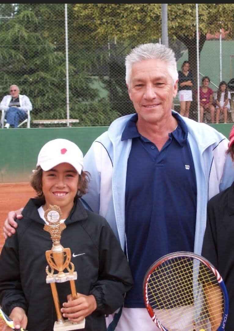 Un pequeño Francisco Comesaña, con Zeballos (padre), años atrás