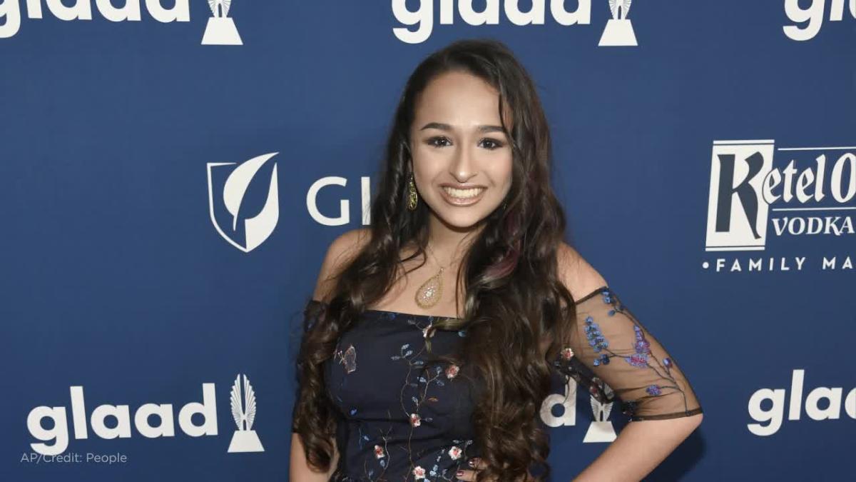 Jazz Jennings Undergoes Final Gender Confirmation Surgery In I Am Jazz Teaser 