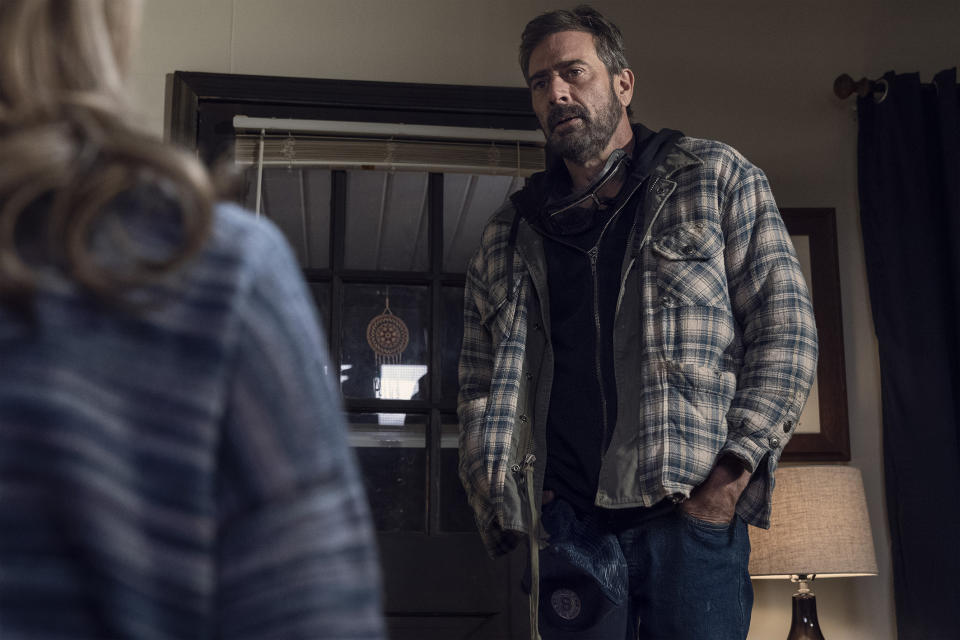 Jeffrey Dean Morgan as Negan, Hilarie Burton Morgan as Lucille - The Walking Dead _ Season 10, Episode 22 - Photo Credit: Josh Stringer/AMC