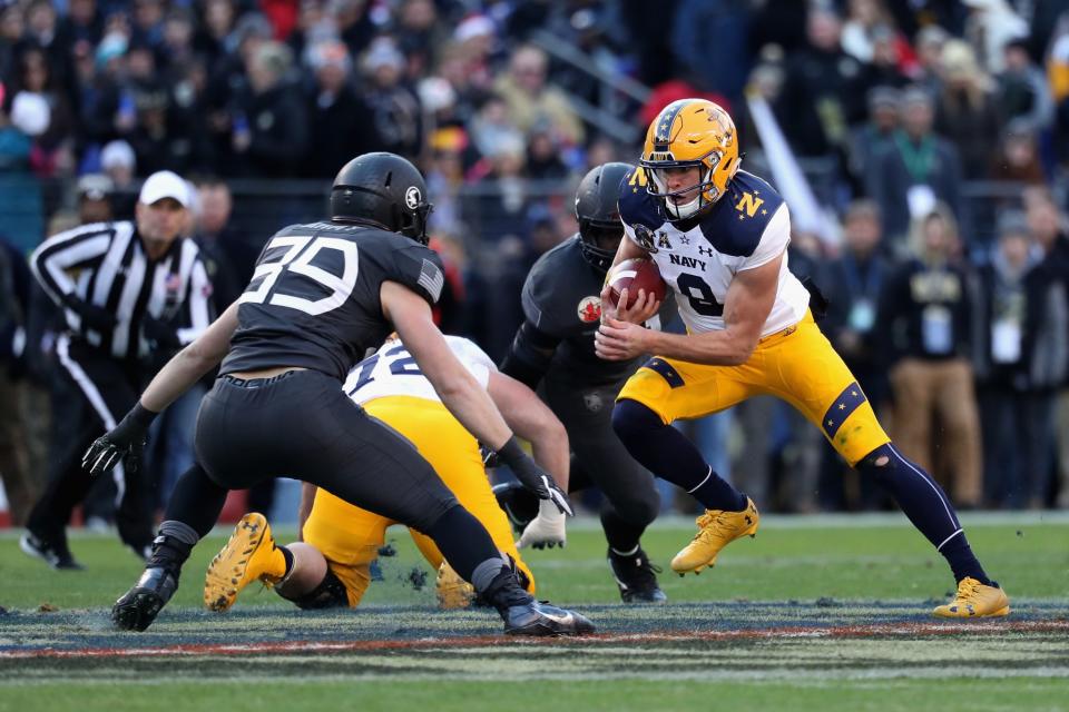 Army beat Navy to snap a 14-game losing streak in 2016. (Getty)