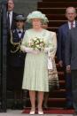 <p>When your flowers match your dress, how on-point. [Photo: Getty] </p>