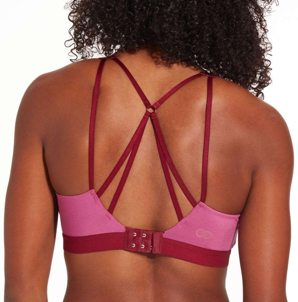 CALIA by Carrie Underwood Women's Focus Strappy Sports Bra