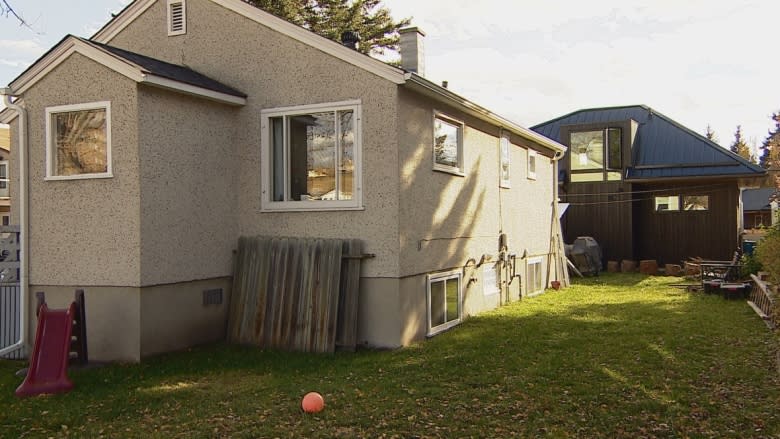 'Pork chop' lots could be the future of infill in Edmonton, city committee told