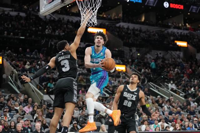 Hornets' LaMelo Ball returns vs. Spurs after missing six weeks