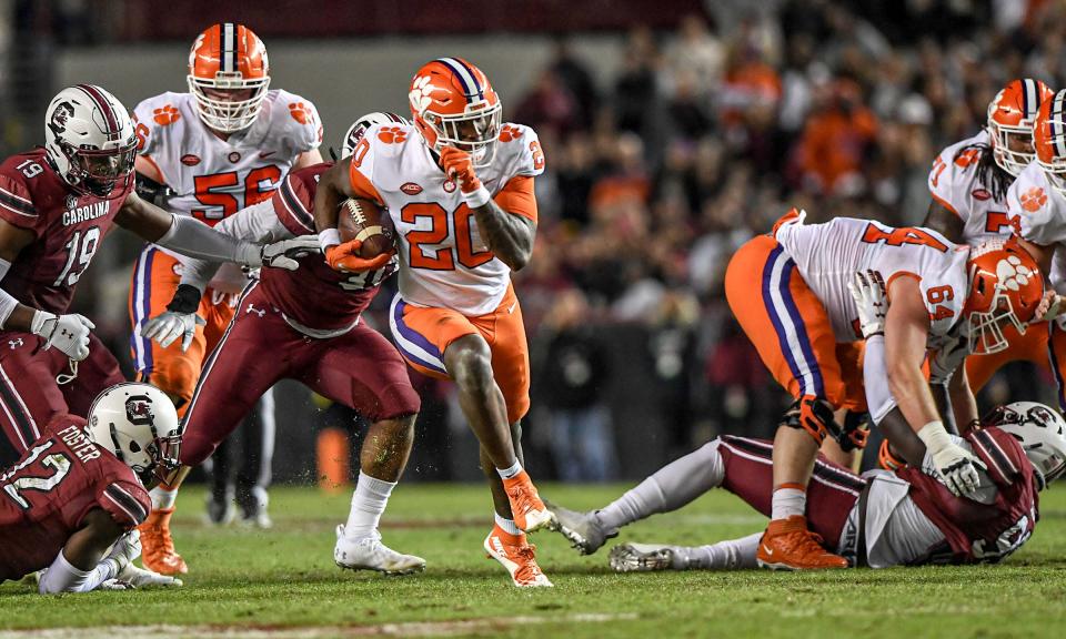 Clemson running back Kobe Pace (20) runs for a touchdown during the second quarter at Williams Brice Stadium in Columbia, South Carolina Saturday, November 27, 2021.