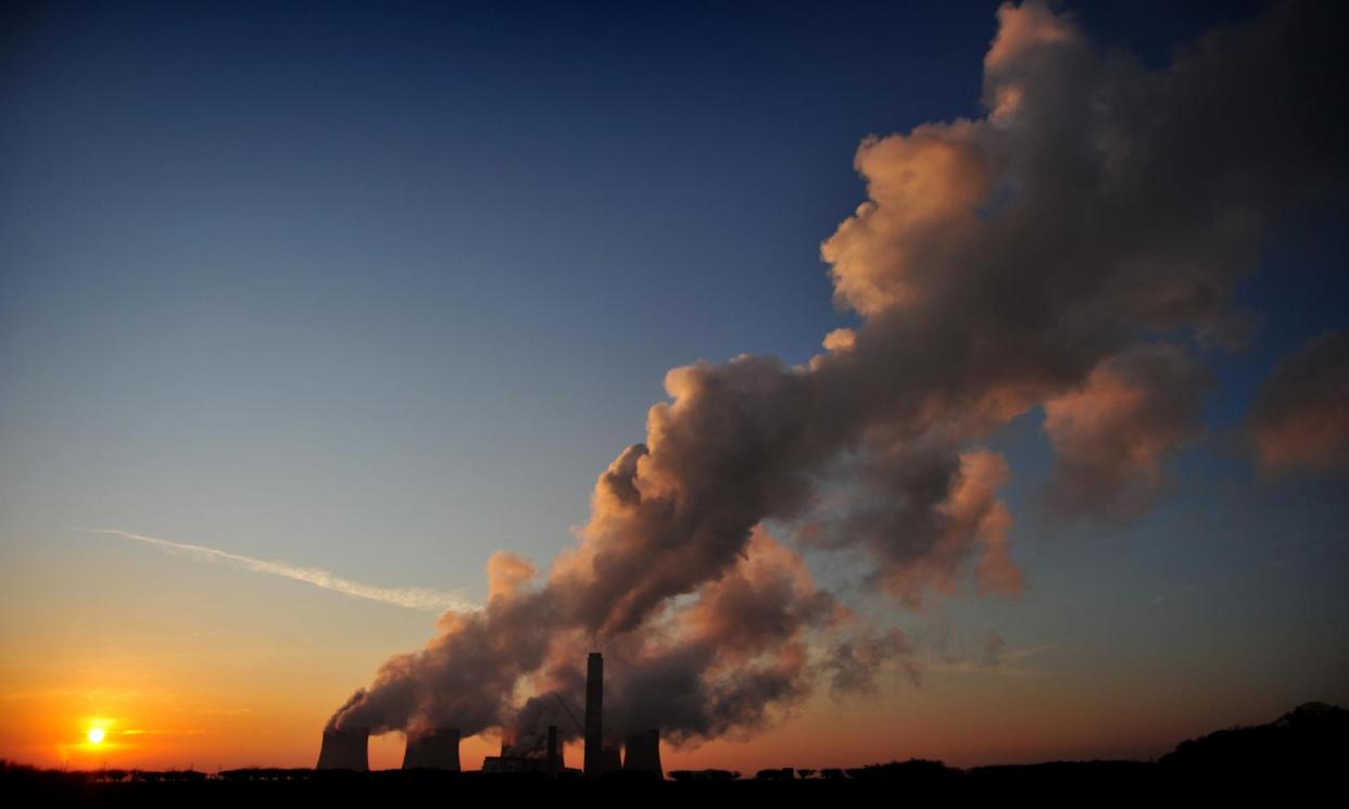 <span>The Ratcliffe-on-Soar power station, the UK’s last coal-fired plant, will close down in September.</span><span>Photograph: Matthew Vincent/PA</span>