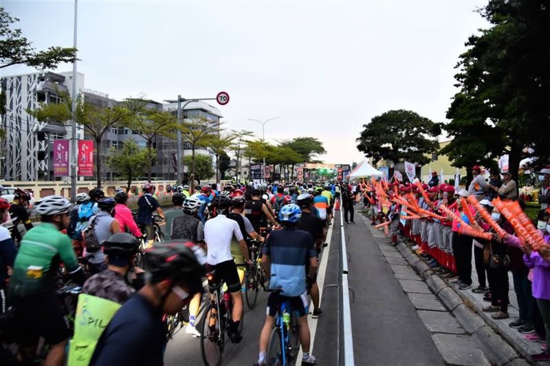 「96自転車系列賽—彰化讚！」比賽寫下活動「封省道」歷史新頁。（圖／大會提供）