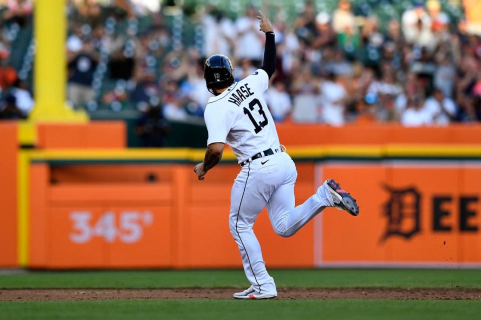 PADRES-TIGRES (AP)