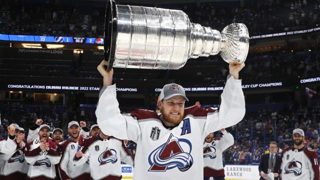 Stanley Cup: Nathan MacKinnon helps Avalanche win