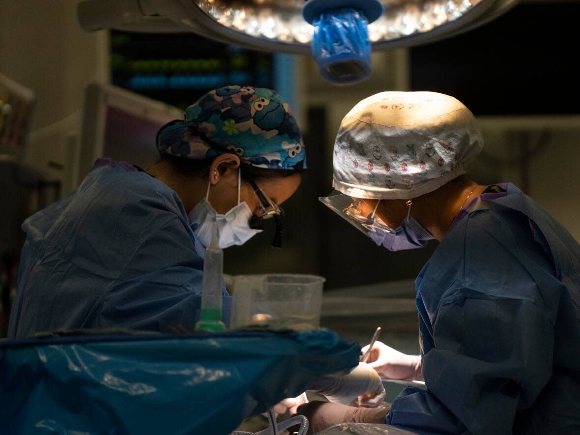 Saskatchewan's government says the province broke a single-year record for surgeries and has promised to break that mark again in 2023-24. (Chris Young/The Canadian Press - image credit)