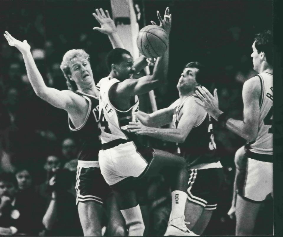 Bucks guard Sidney Moncrief and the Bucks were eliminated by Larry Bird (left), Kevin McHale and the Boston Celtics in five games in the 1986 Eastern Conference finals.