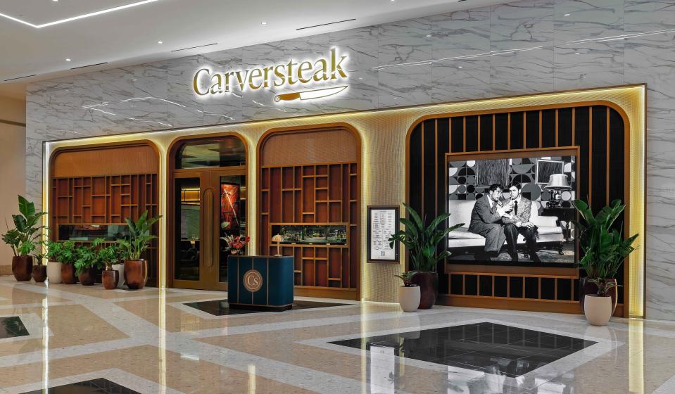 Carversteak - Resorts World - Las Vegas - outdoor patio