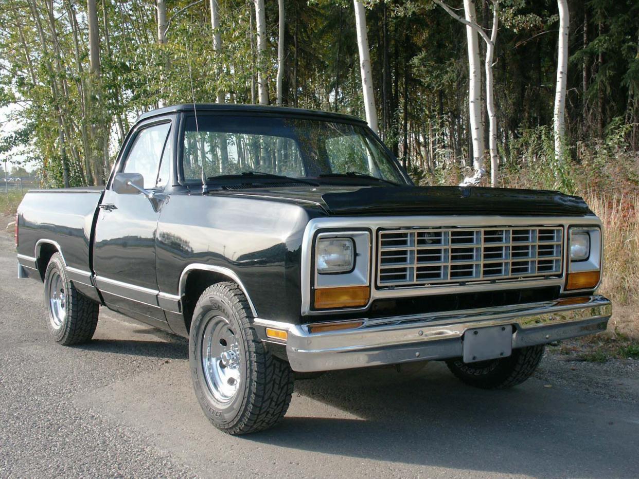 1983 Dodge Ram D150 shortbed