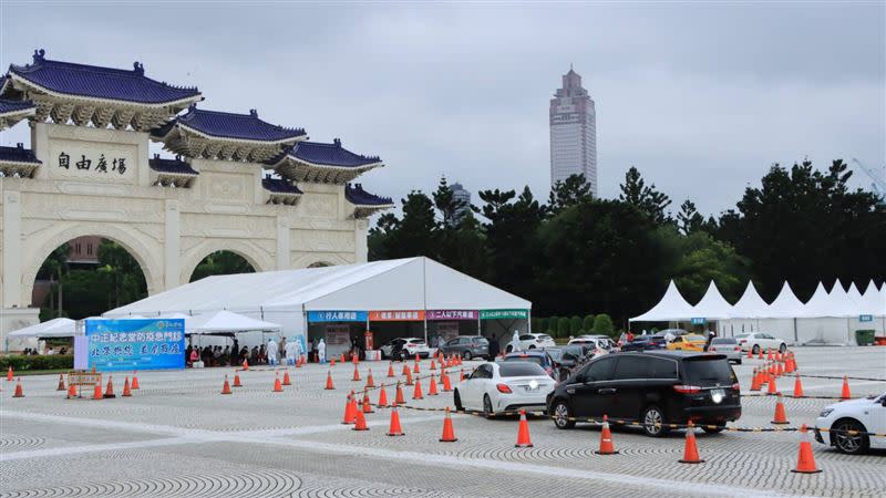 中正紀念堂車來速篩檢站6月9日退場。