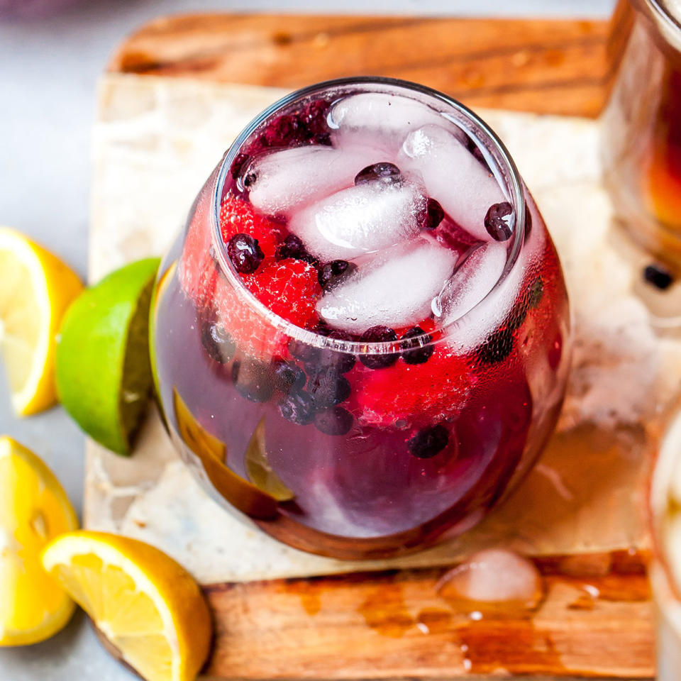 Berry Bubbly Vodka Soda